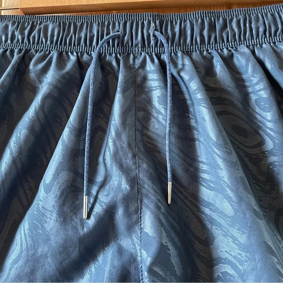 NIKE Tempo Famme Dri Fit shorts- Size S - Picture 6 of 11